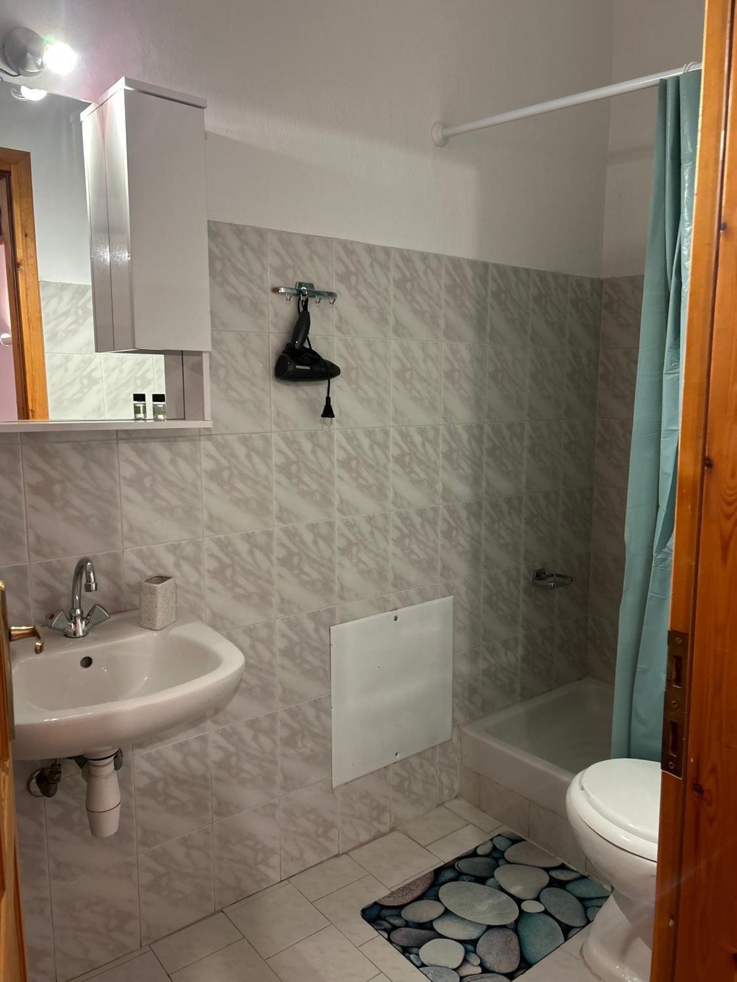 Karpouzis Guesthouse 비코스 외부 사진
